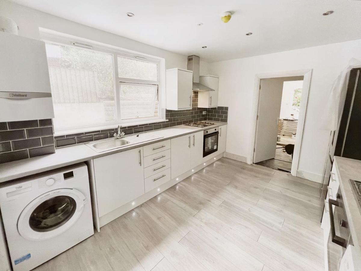 Modern Room In Centrally Located Apartment - Room 4 London Eksteriør bilde